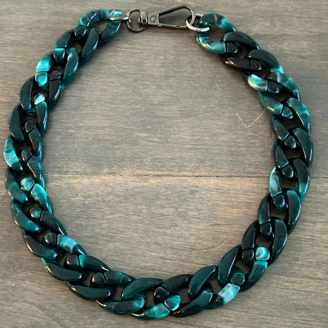 Lucite Chain Collar - Marbled Green (Flat Link)