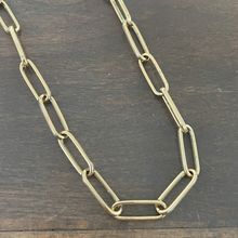 Oversized Paperclip Chain Layer